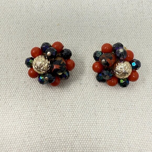 Vintage Cluster Bead Clip-On Earrings Red Black AB Retro Hong Kong Marked Kitchy - Picture 1 of 10